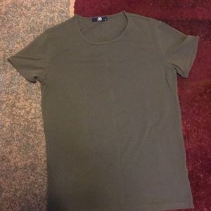 Short sleeved shirt for men